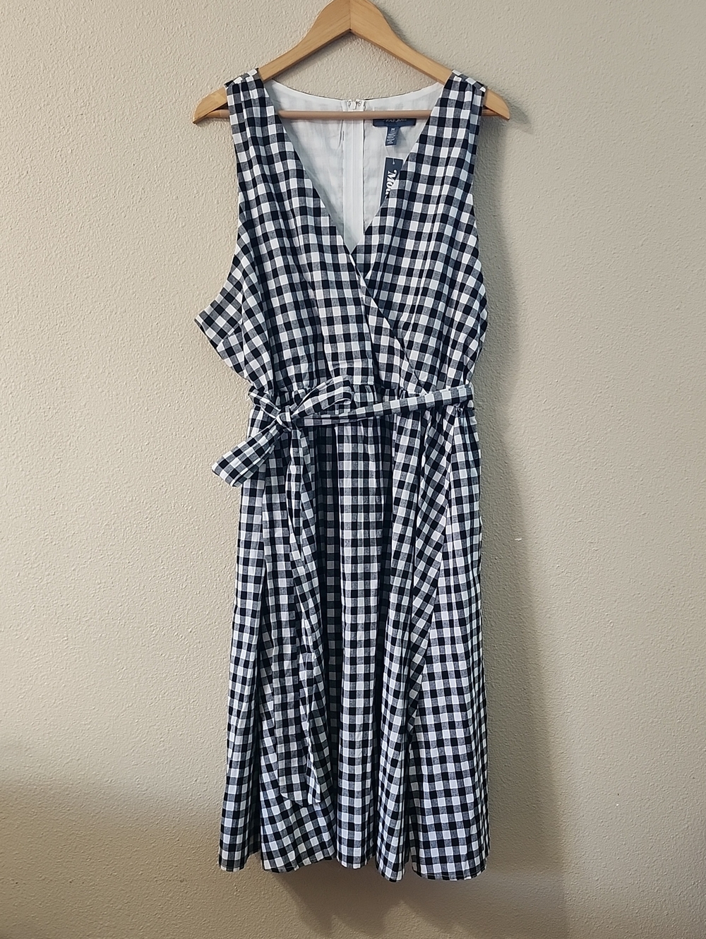 Modcloth Black & White Gingham Wrap Midi Dress - Picture 1 of 14